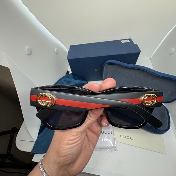 GUCCI SUNNIES - Picture 1 of 2